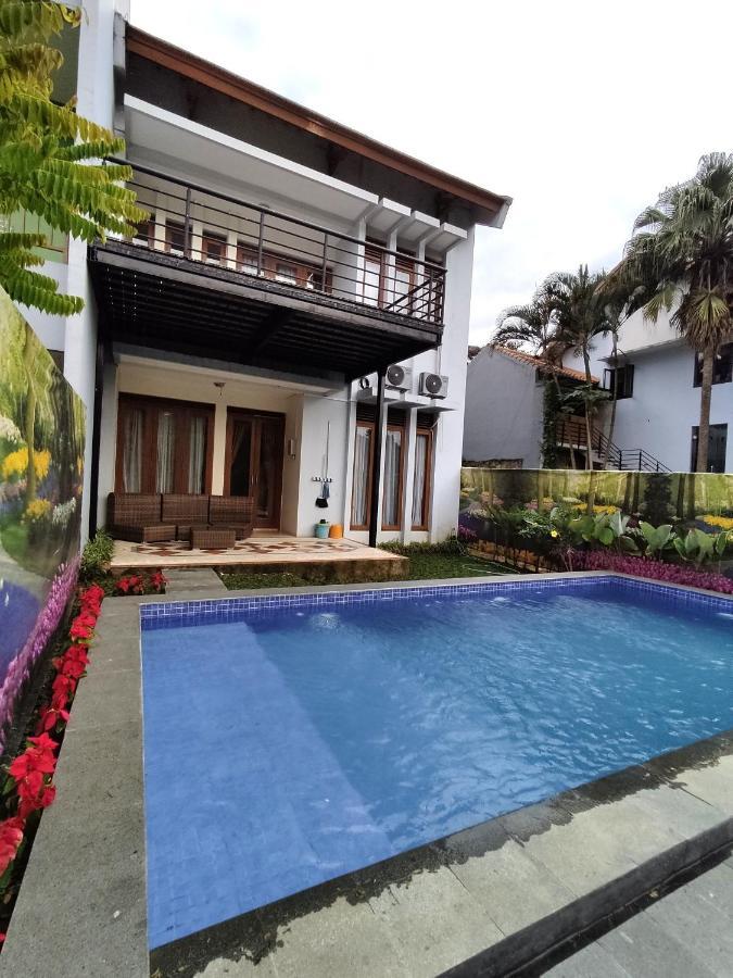 Villa Mawar Syariah Bandung Exterior photo